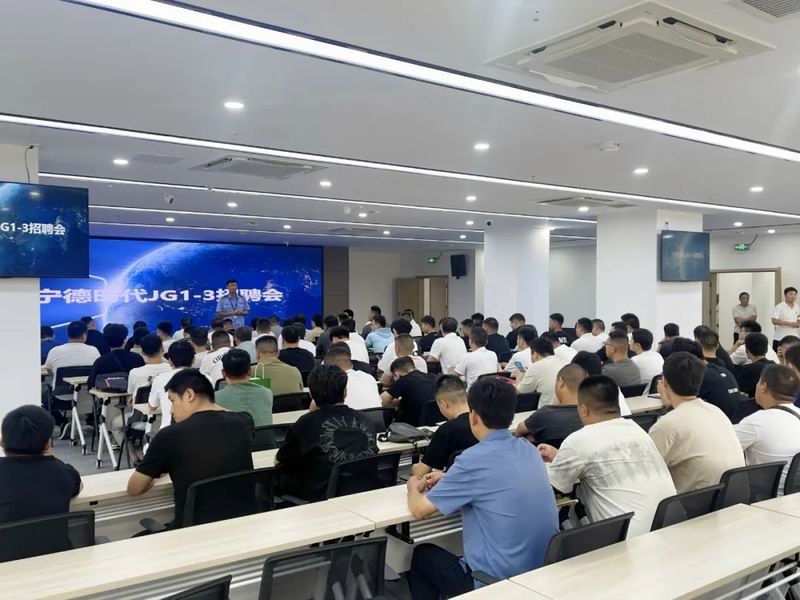 640_wx_fmt=jpeg&from=appmsg&tp=webp&wxfrom=5&wx_lazy=1 (14).jpg